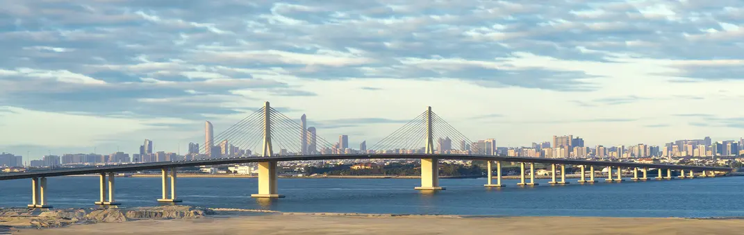 Abu Dhabi skyline bridge